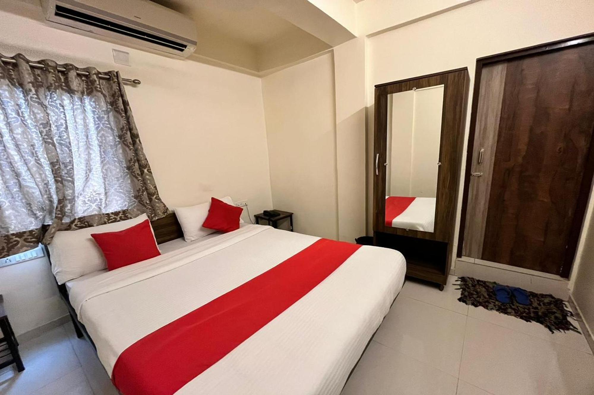 Hotel Kalyan Palace Batwa Bagian luar foto