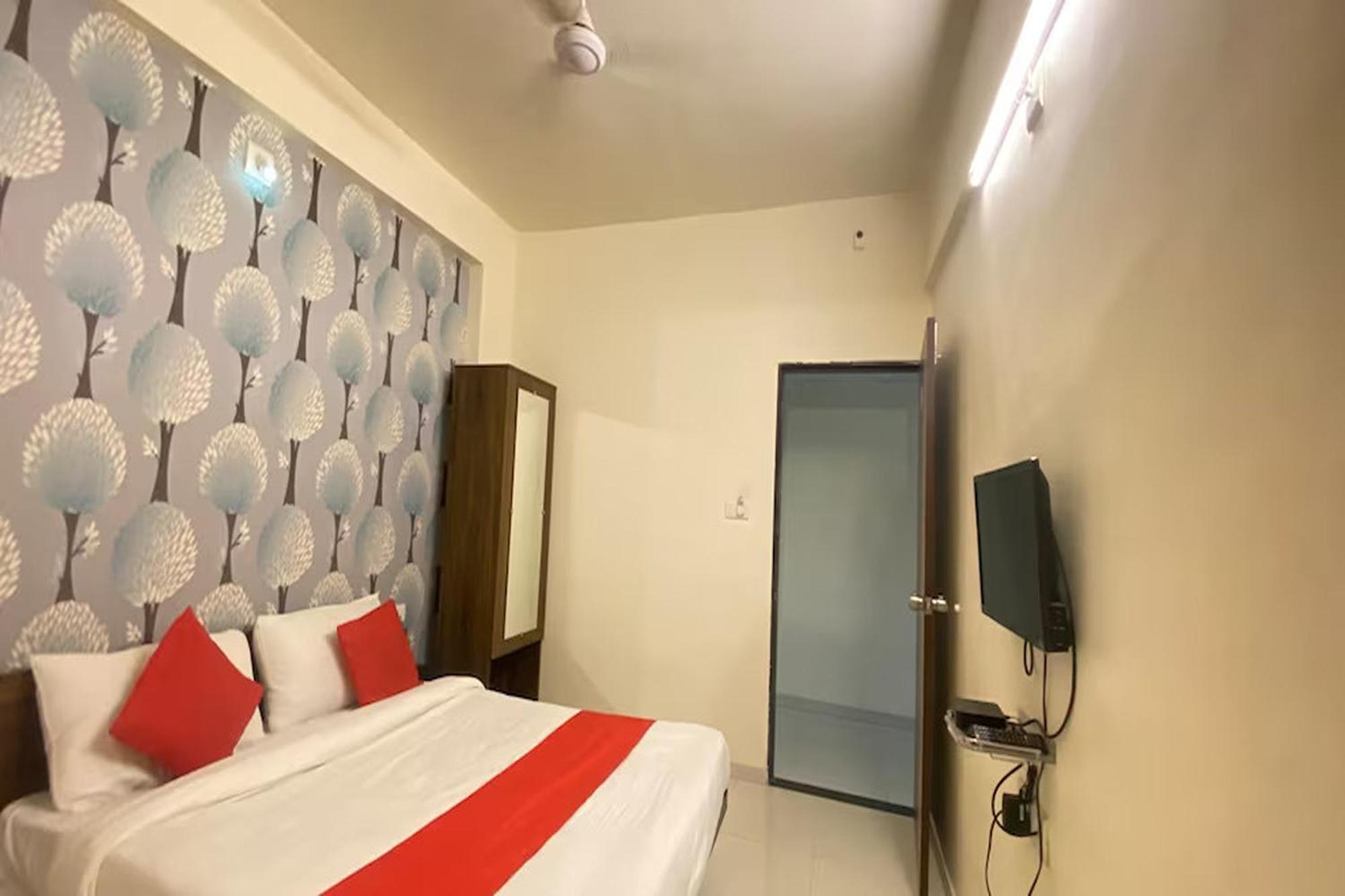 Hotel Kalyan Palace Batwa Bagian luar foto